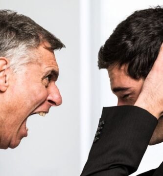 manejar un jefe toxico y triunfar en tu carrera